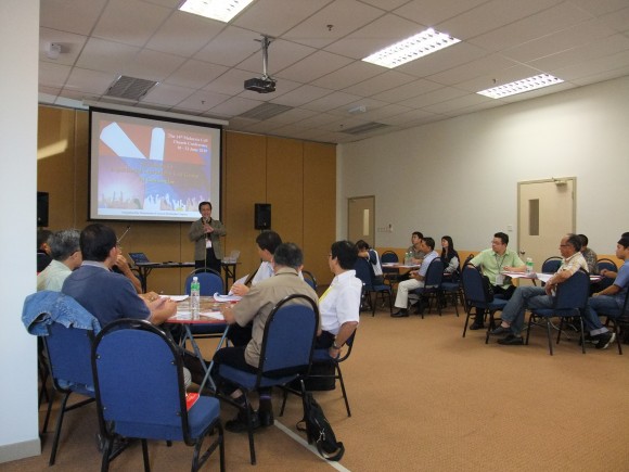 Pastor Chua Seng Lee explaining experiential learning