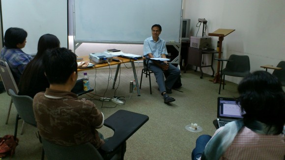 Dr George Capaque facilitating discussion Dr George Capaque facilitating discussion