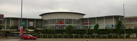 WP_20131014_004 (640x360) (640x195) Bukit Indah shopping mall via second link