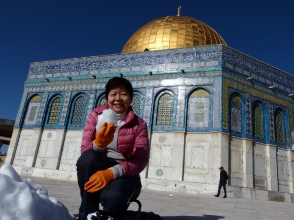 Remant snow at Al Aqsa mosque