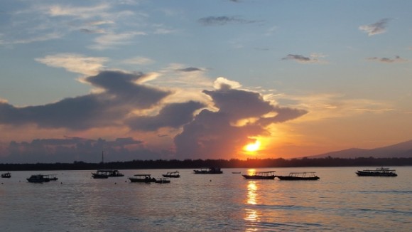 P5030358 (640x360) Trawangan dawn