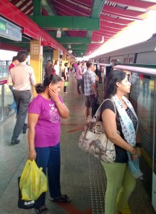 public tpt At the Chinese Garden MRT before peak hours