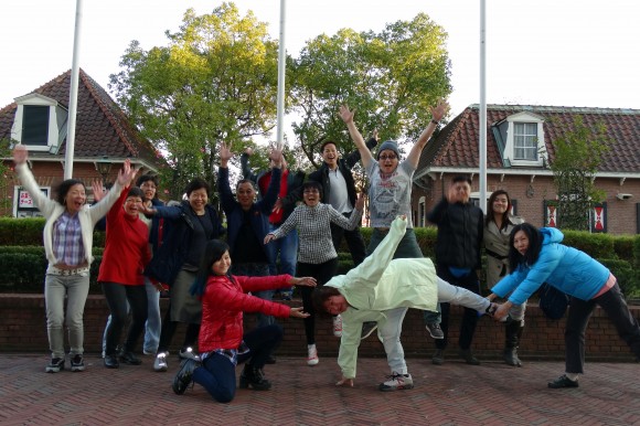 DSC02601 While waiting for the bus - goofing around
