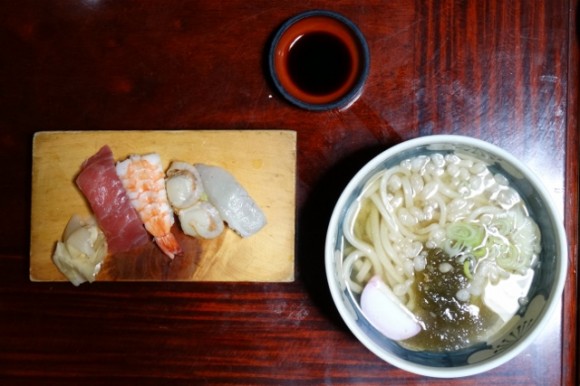 Udon and sushi set