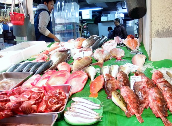 PB190026 The dry market sells mainly fresh fish