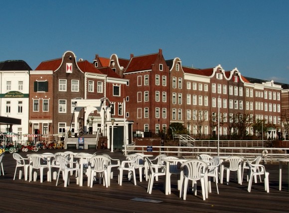 PB200046 Dutch architecture all around