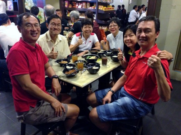 Enjoying a breakfast of Foochow fishball noodles at Yong Peng