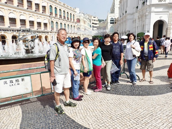 At famous Senada Square, starting point to ruins of St Paul's Cathedral