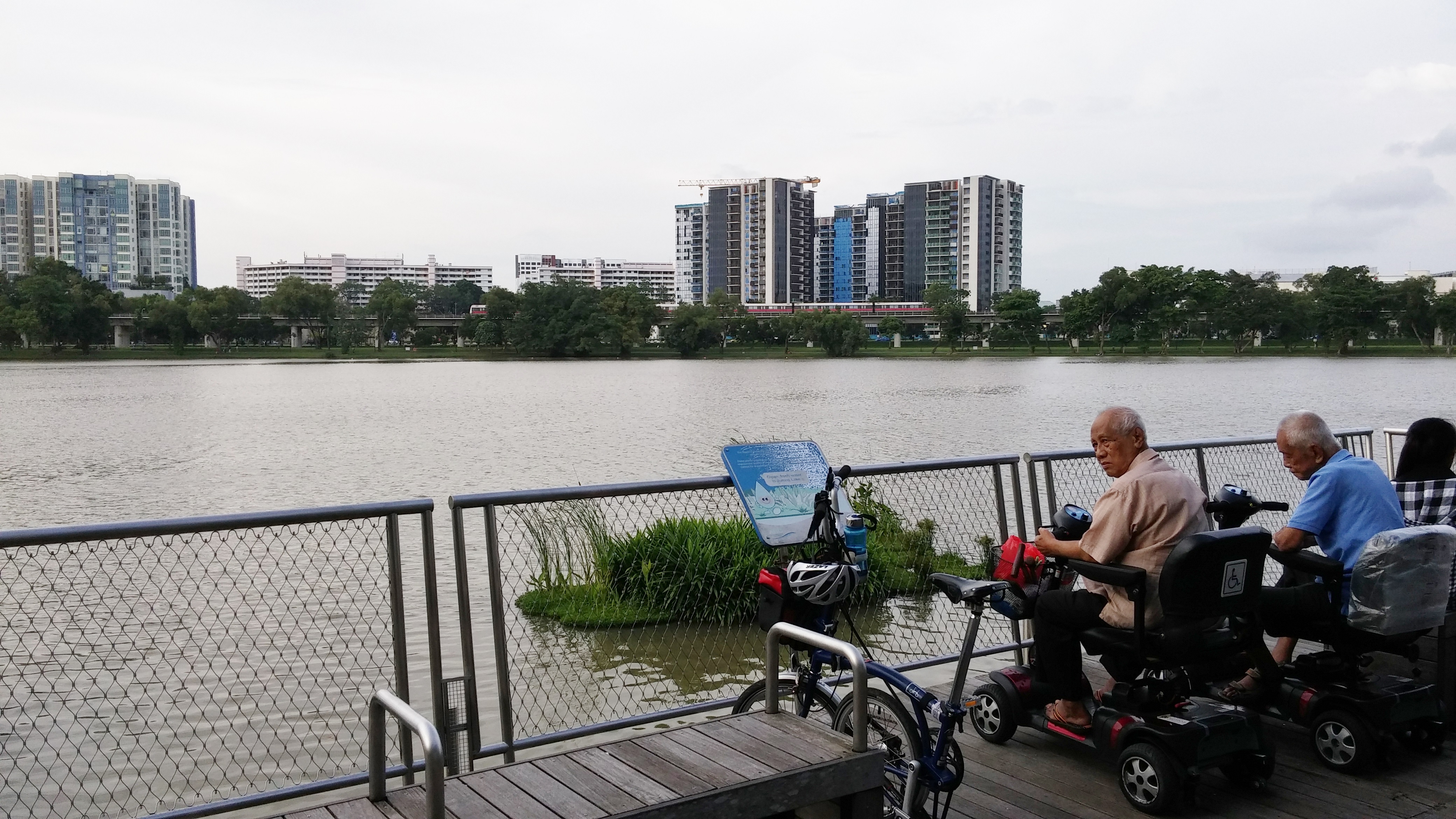Jurong Lake Promenade