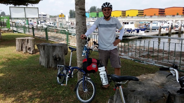 Punggol Marina Club in the background.