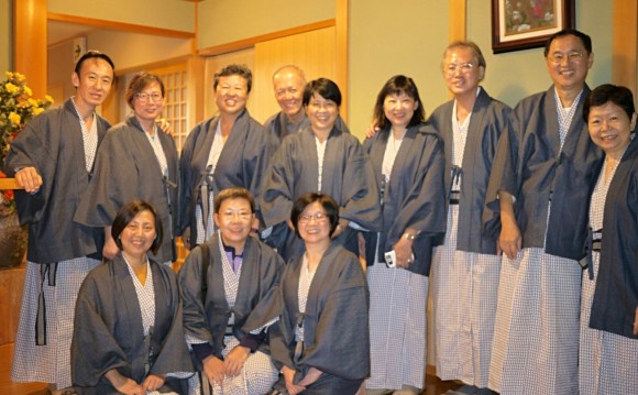 After that sumptuous dinner we posed at the reception area.